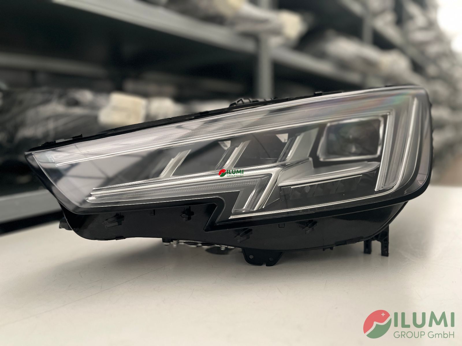 AUDI A4 B9 VOLL LED MATRIX SCHEINWERFER LINKS KPL 8W0941035