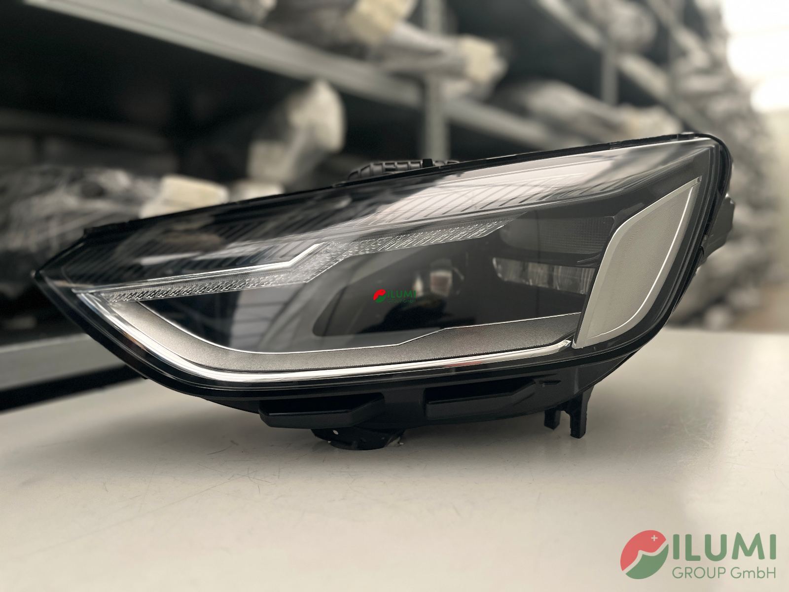 AUDI A4 LED SCHEINWERFER LINKS 8W0941011