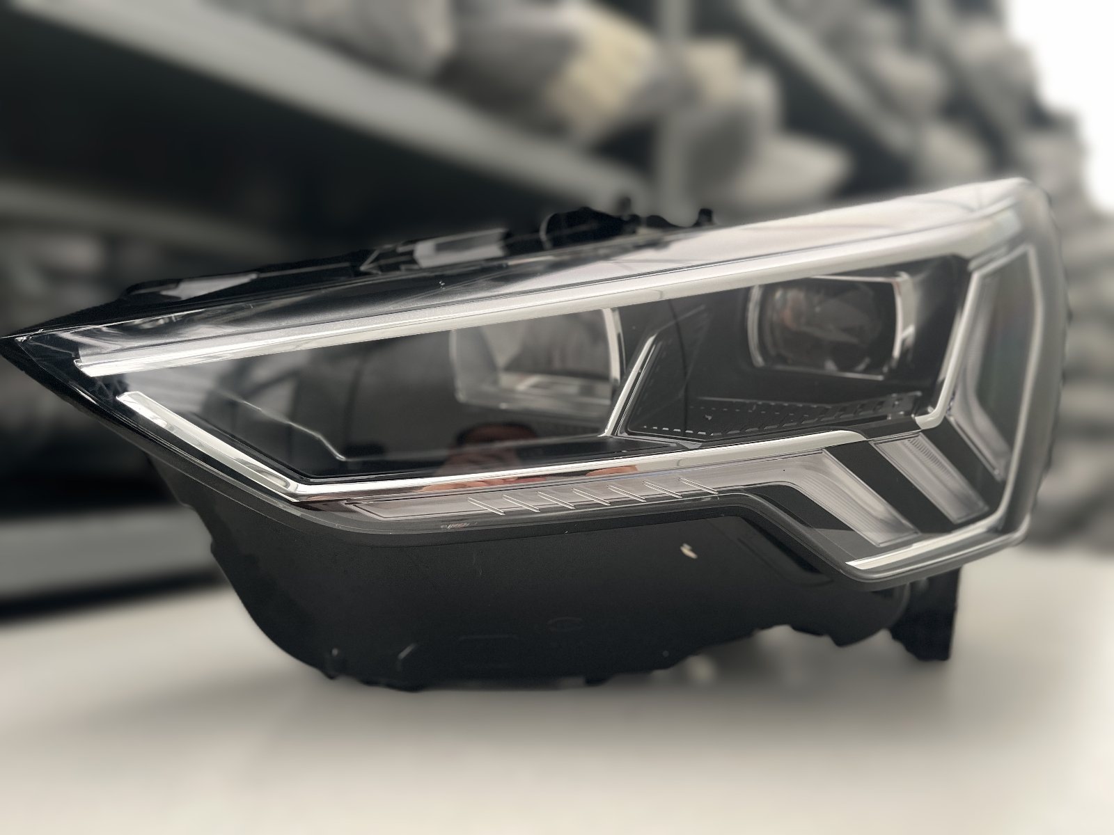 AUDI Q3 83A VOLL LED SCHEINW LINKS 83A941033