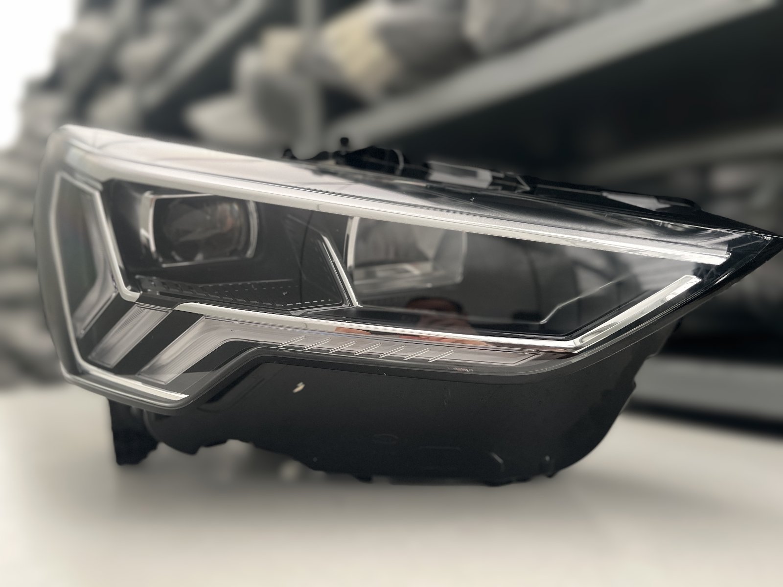 AUDI Q3 83A VOLL LED SCHEINW RECHTS 83A941034