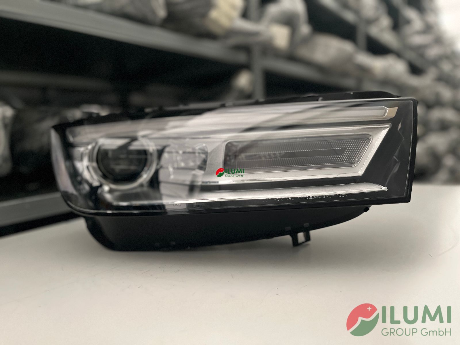 AUDI Q5 80A XENON SCHEINWERFER RECHTS KPL 80a941044