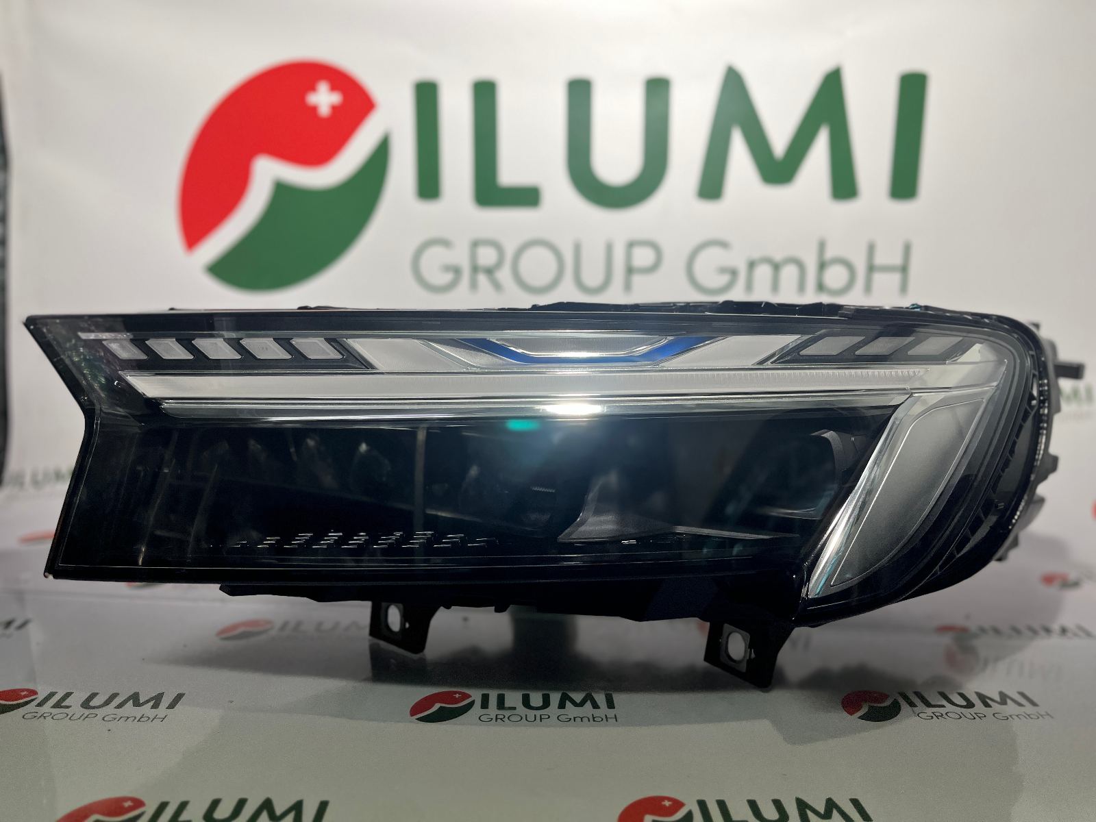 AUDI Q7 LIFT LASER SCHEINW LINKS KPL 4M0941085D