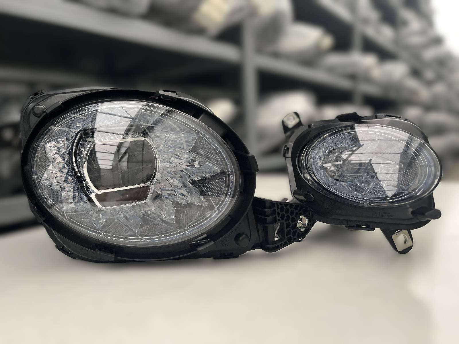 BENTLEY BENTAYGA LIFT VOLL LED SCHEINW RECHTS KPL 36A941016F