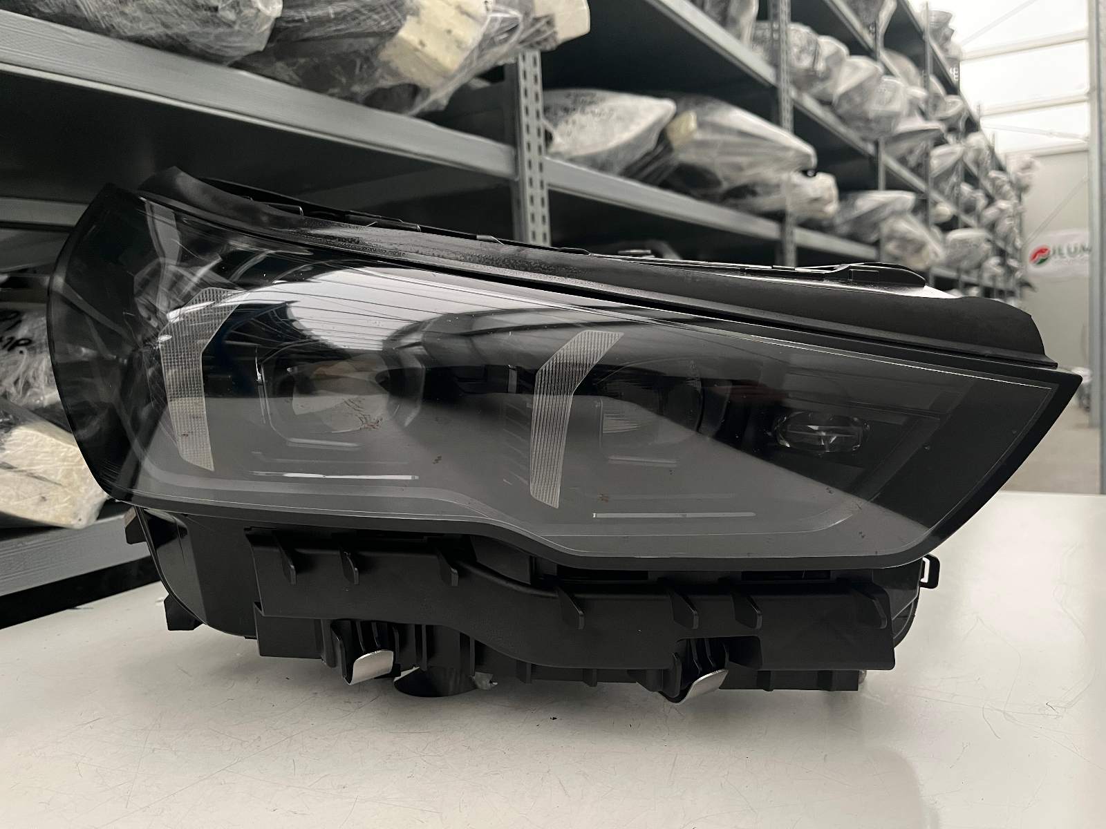 BMW 5er G60 G61 SCHEINWERFER BLACK RECHTS 5A798D8