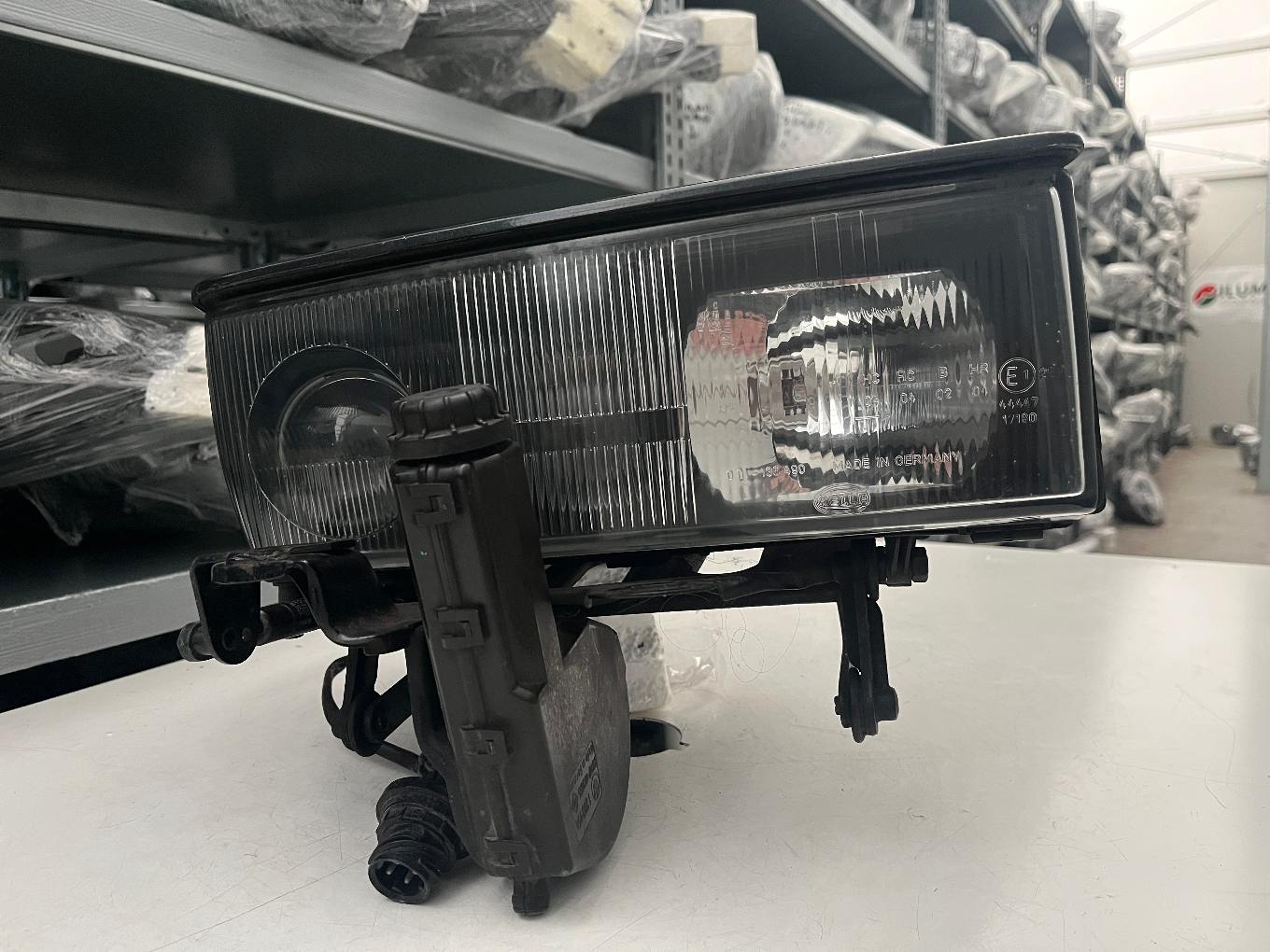 BMW E31 850 840 HALOGEN SCHEINWERFER RECHTS