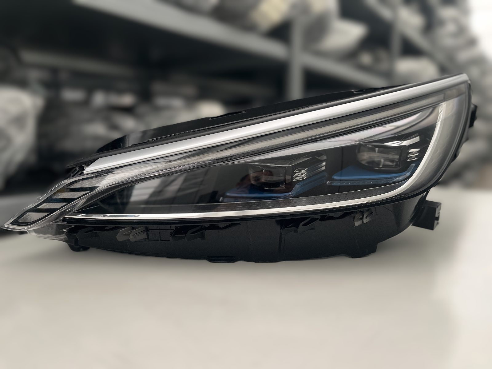 BYD ATTO 3 VOLL LED SCHEINW LINKS KPL 4121010