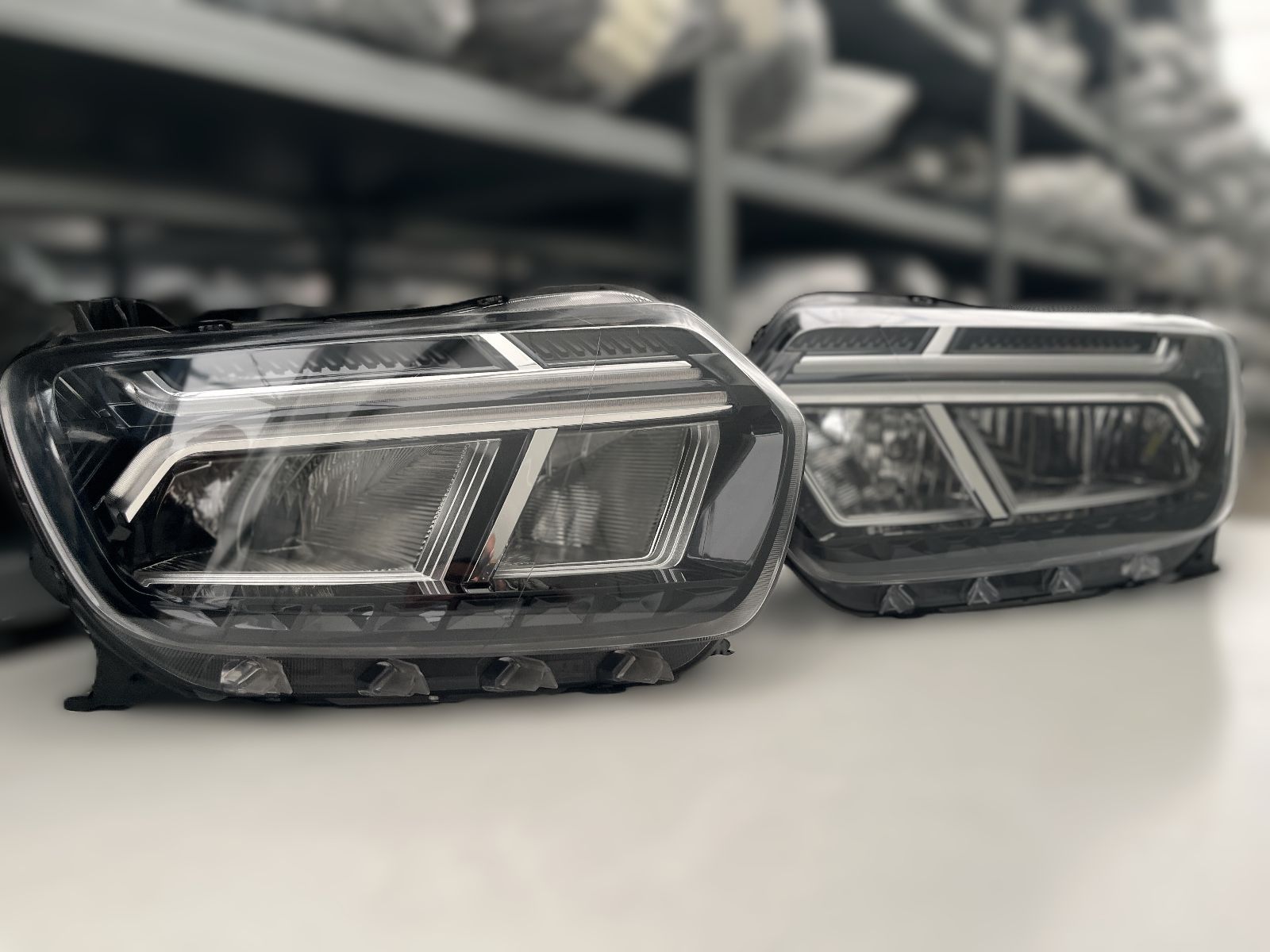 DACIA DUSTER II 2 LIFT VOLL LED SCHEINW R L 260106194R 260101613R