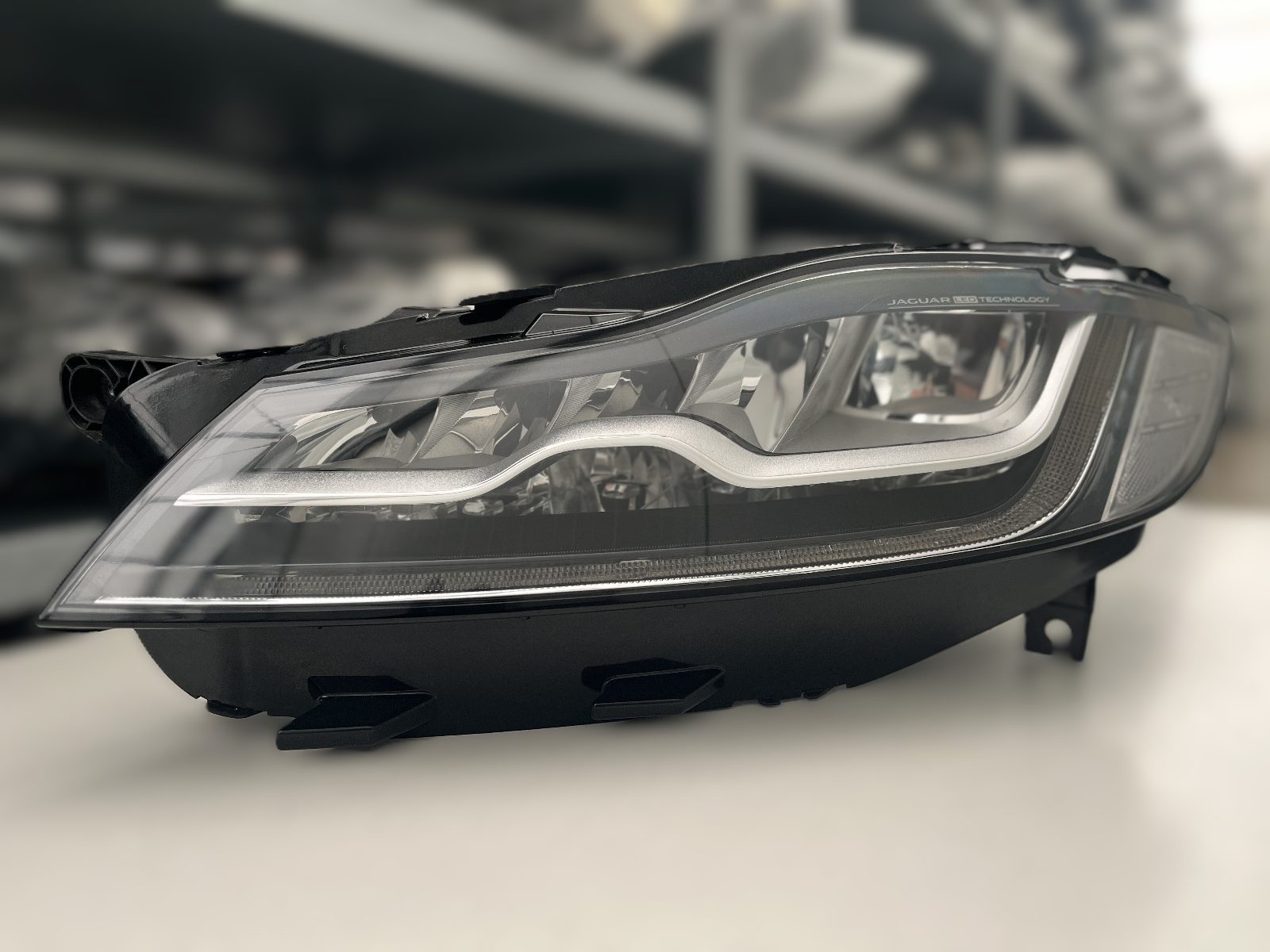 JAGUAR XF X260 VOLL LED SCHEINW LINKS GX63-13W030-LG