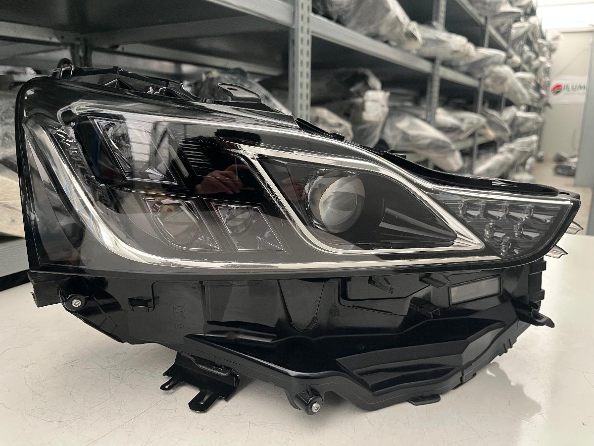 LEXUS IS 3 III LIFT VOLL LED SCHEINWERFER RECHTS IS_RH_2017