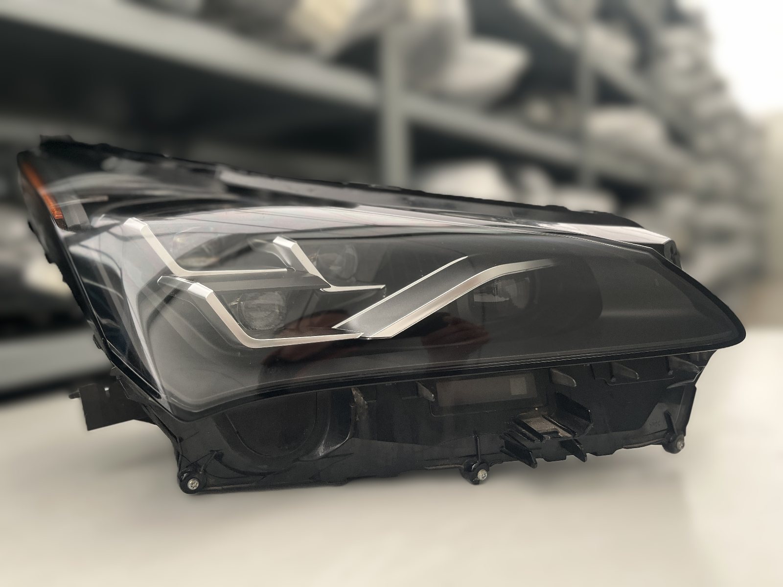 LEXUS NX200T NX300H LIFT VOLL LED SCHEINW RECHTS