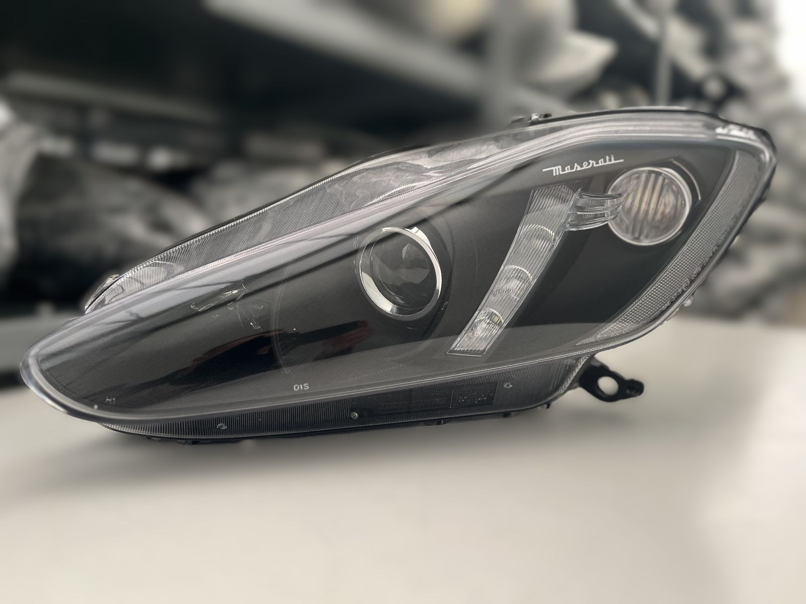 MASERATI GRANTURISMO LIFT XENON LED LINKS KPL