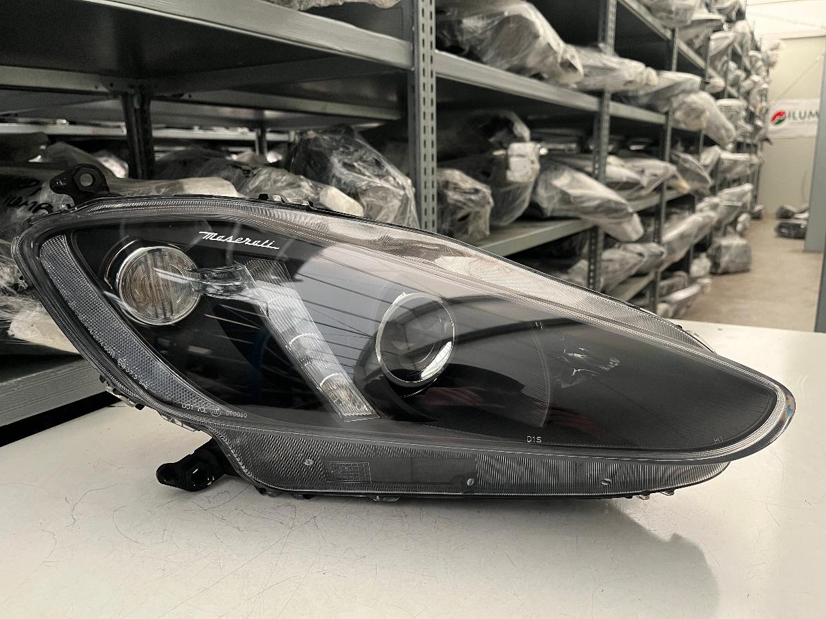 MASERATI GRANTURISMO Xe LED SCHEINWERFER RECHTS KPL 294595