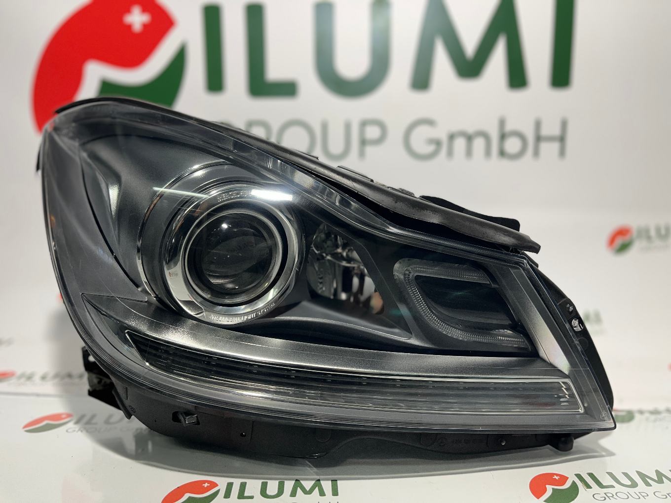 MERCEDES C-KLASSE LIFT W204 Xe SCHEINW RECHTS KPL A2048204639