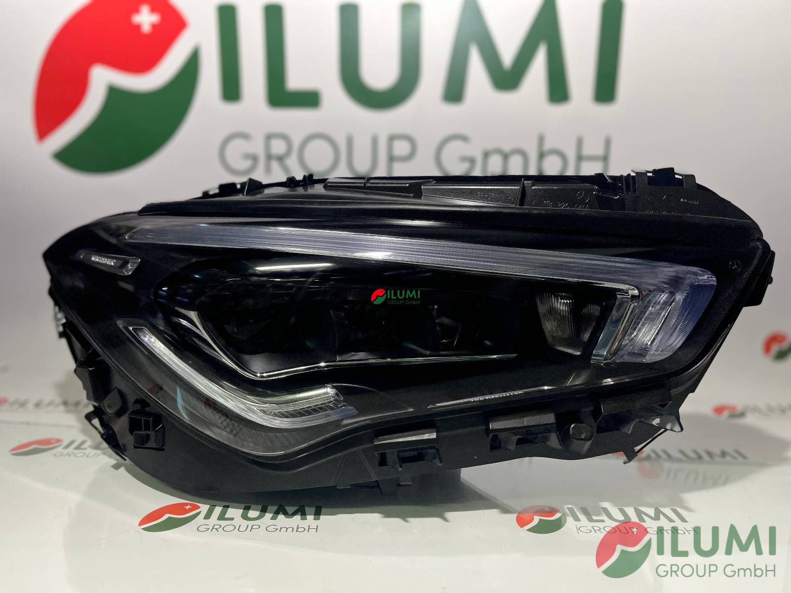 MERCEDES CLA 118 MULTIBEAM SCHEINW RECHTS KPL A1189063200