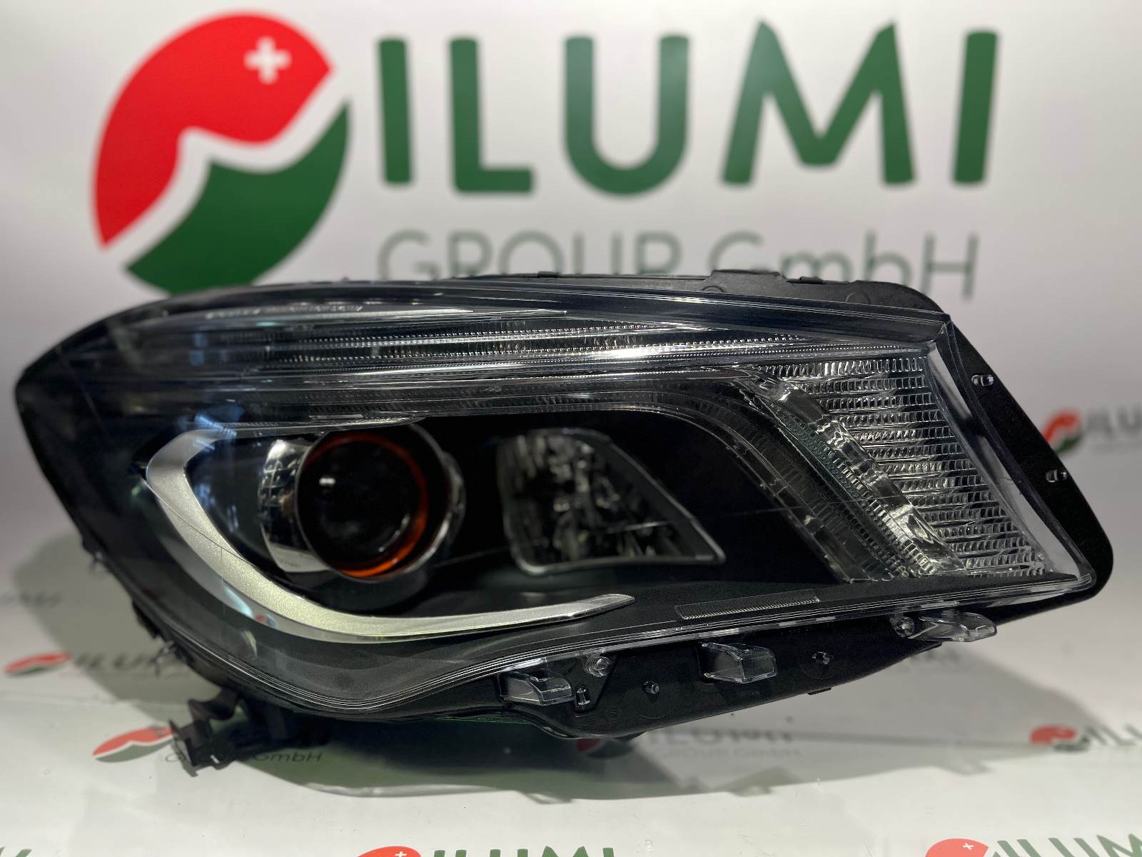 MERCEDES CLA W117 Xe ORANGE KL SCHEINW RECHTS A1178201061