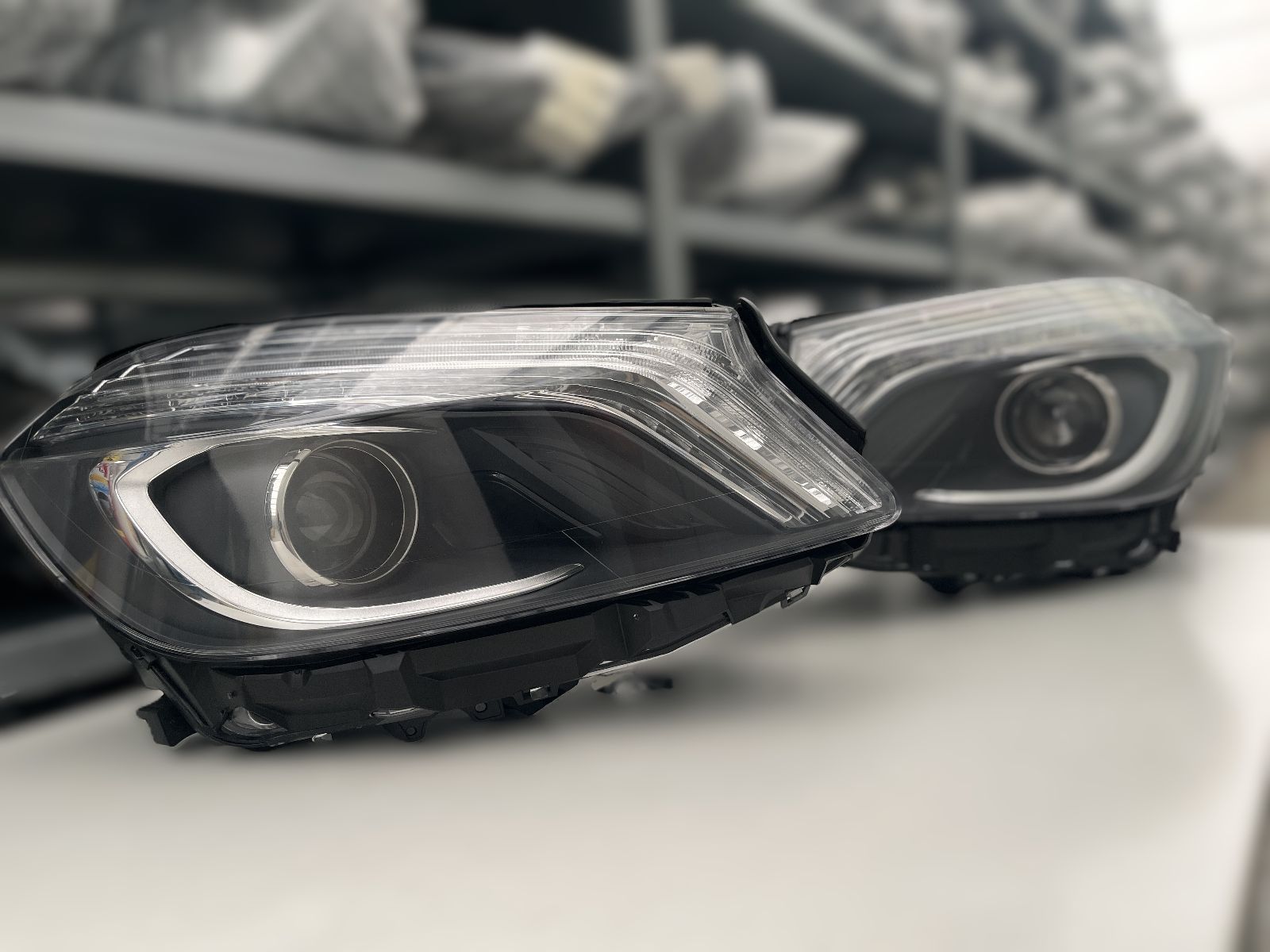 MERCEDES W176 Xe SCHEINW R L KPL A1768204361 A1768202761