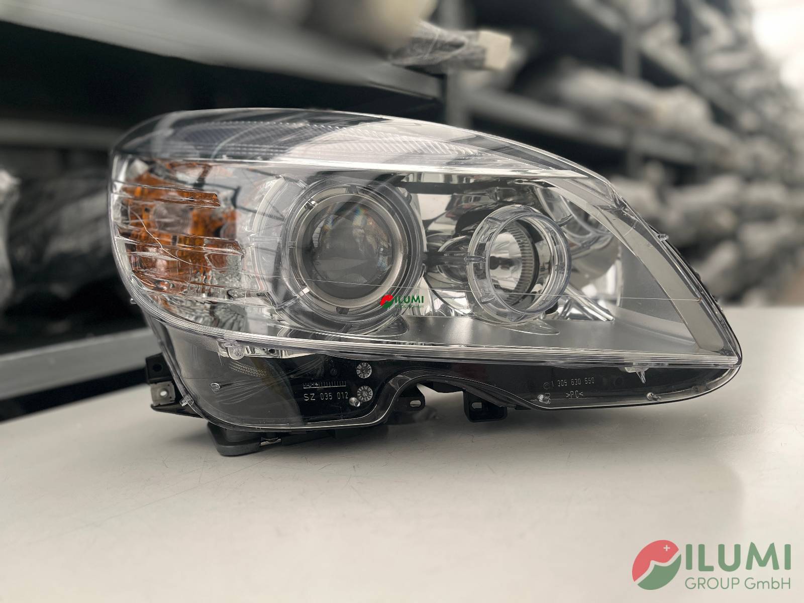 MERCEDES W204 AMG SCHEINWERFER RECHTS KPL A2048203059