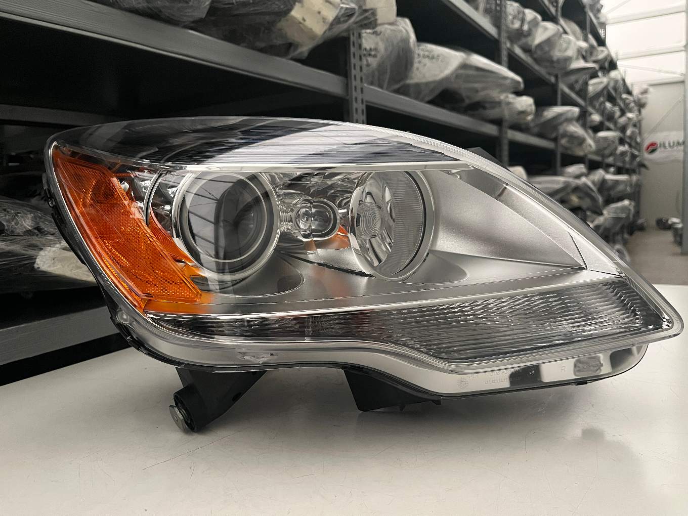 MERCEDES W251 R-KLASA LIFT XENON USA SCHEINW RECHTS A2518203361