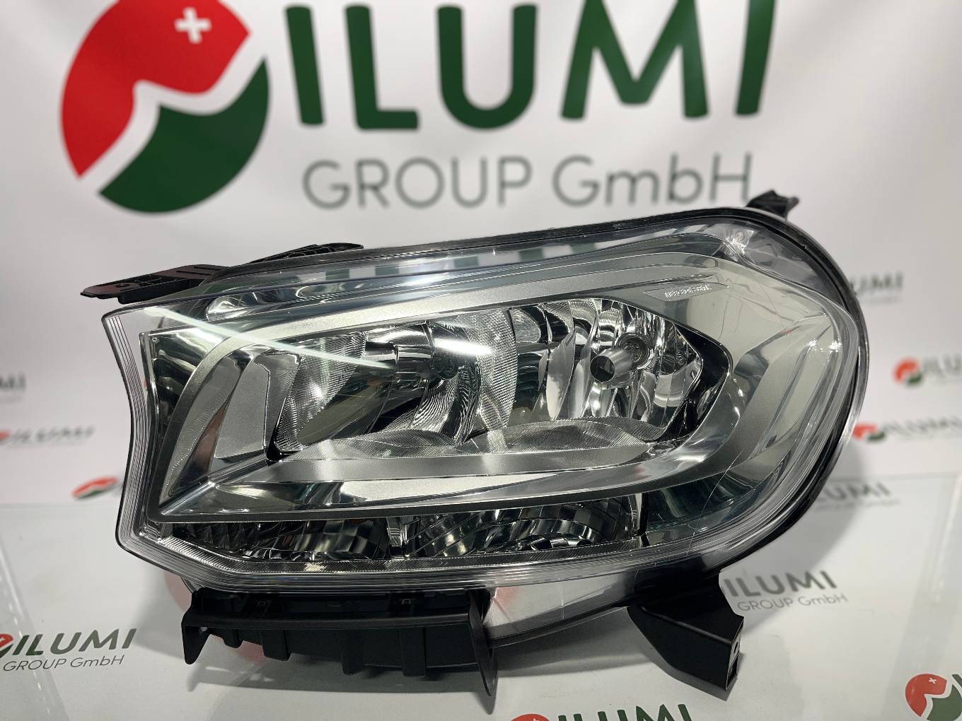 MERCEDES X KLASA W470 HALOGEN SCHEINW LINKS A4709060600