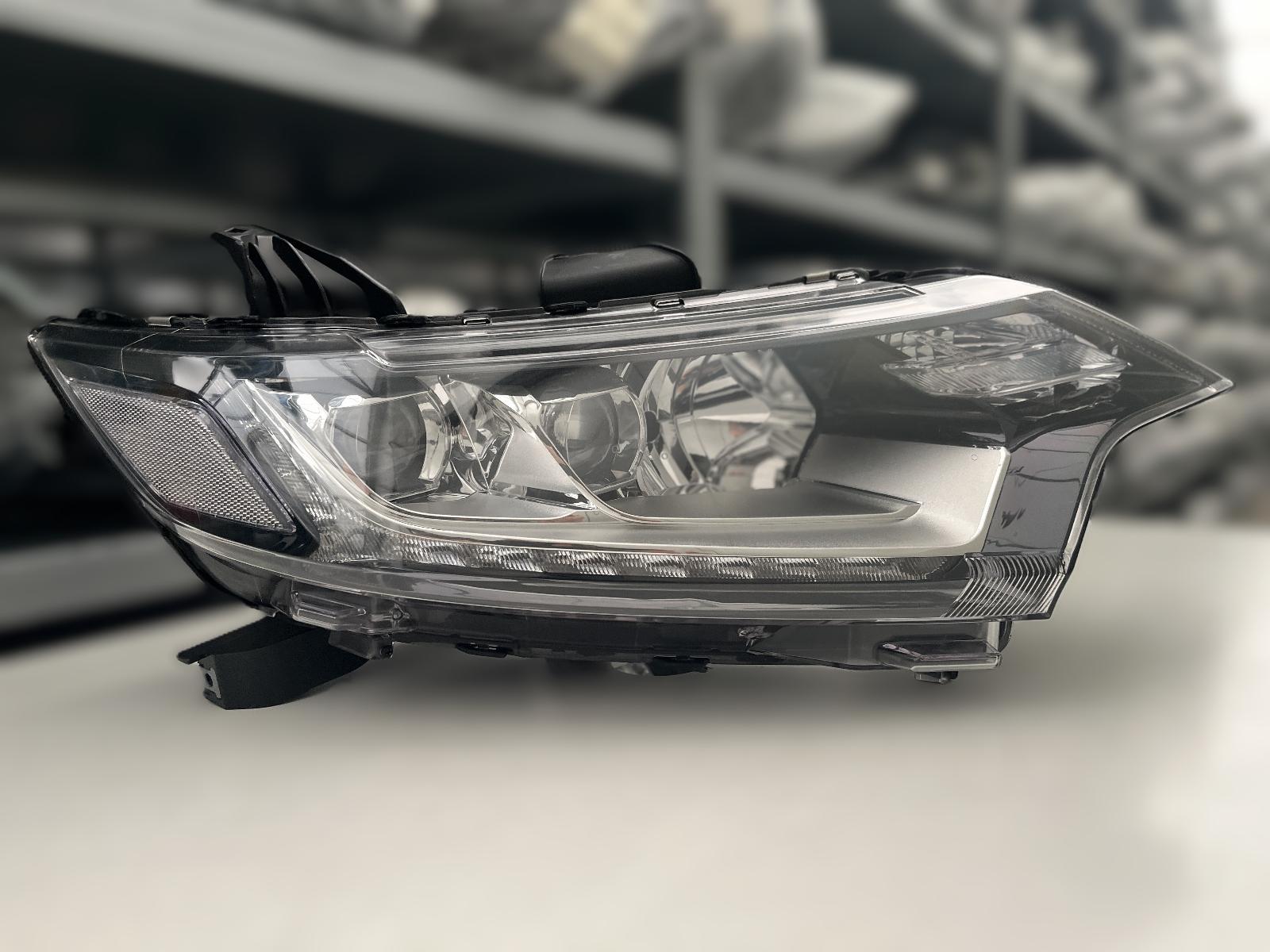 MITSUBISHI OUTLANDER III 3 LIFT VOLL LED SCHEINW RECHTS 8301c8