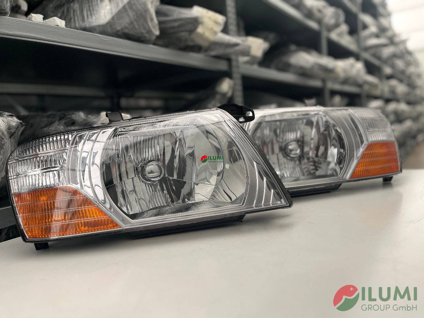 MITSUBISHI PAJERO III SCHEINWERFER L+R MN133752