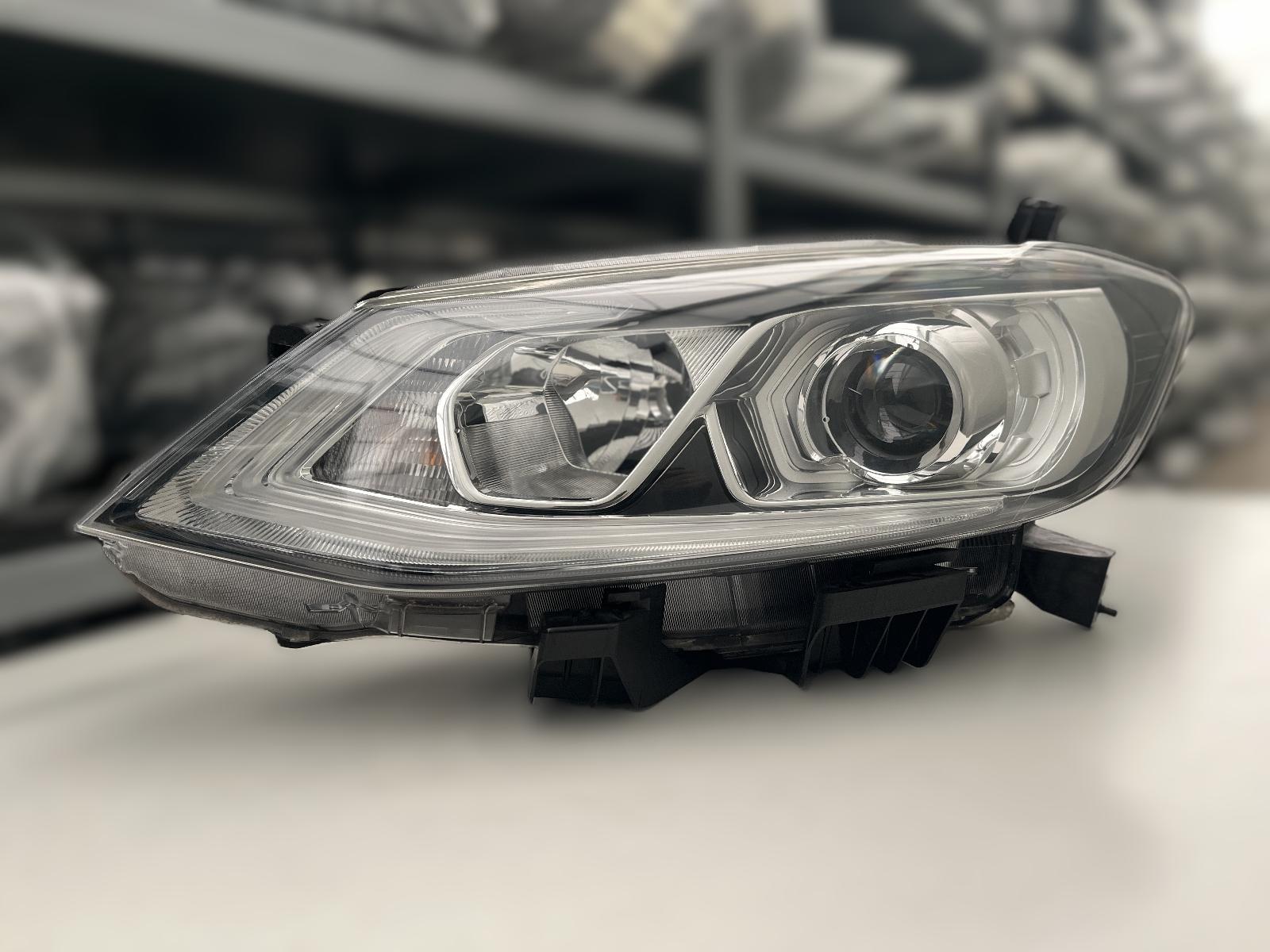 NISSAN PULSAR 2 SCHEINWERFER LINKS 84033 HV88