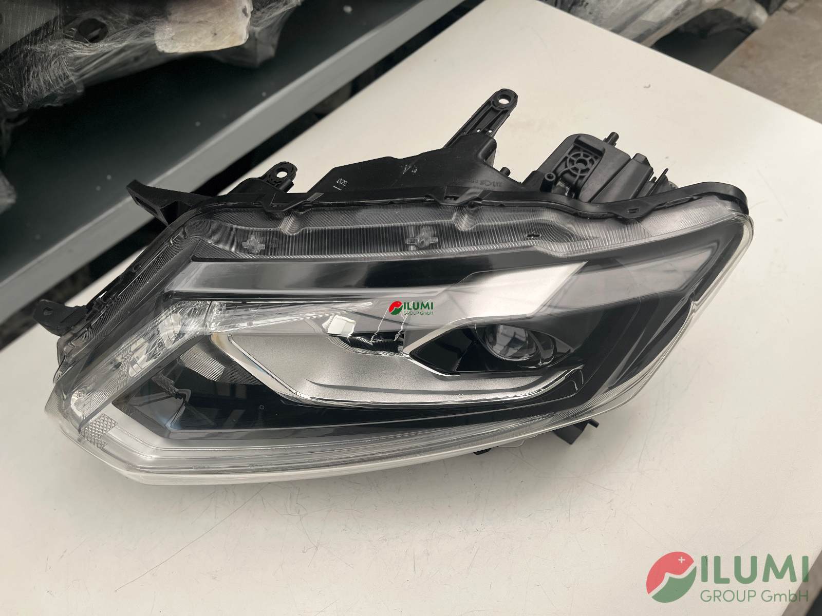 NISSAN X-TRAIL T32 13-16 FULL LED SCHEINWERFER LINKS