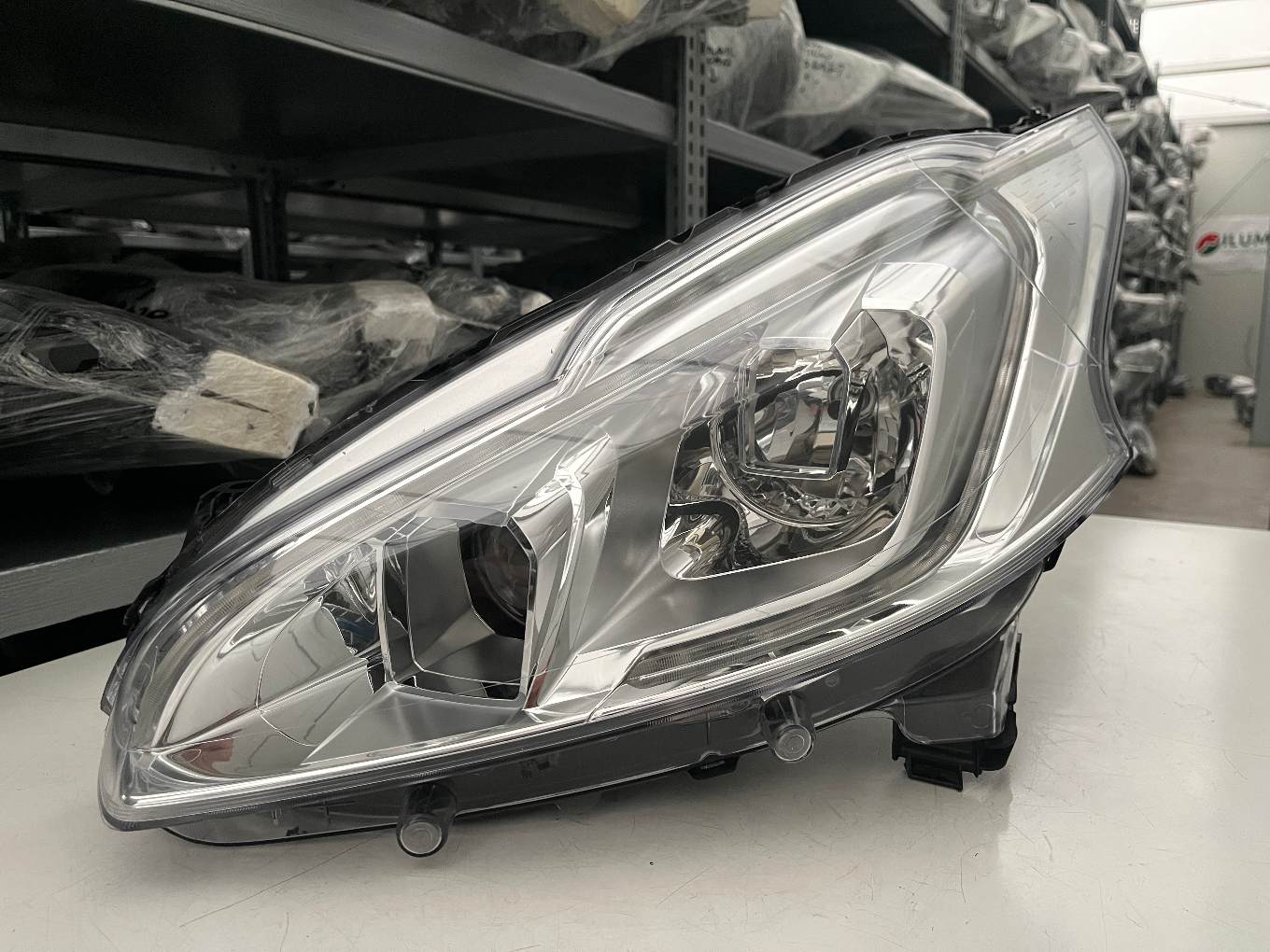 PEUGEOT 208 GTI HALOGEN SCHEINWERFER LINKS 9802855280