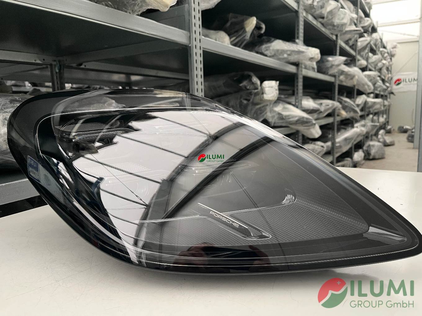 PORSCHE 976 PANAMERA MATRIX SCHEINWERFER RECHTS KPL 976941016