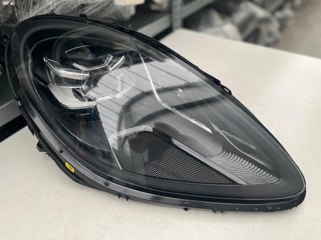 PORSCHE MACAN 95B VOLL LED LIFT SCHEINW RECHTS KPL 95B941010AP