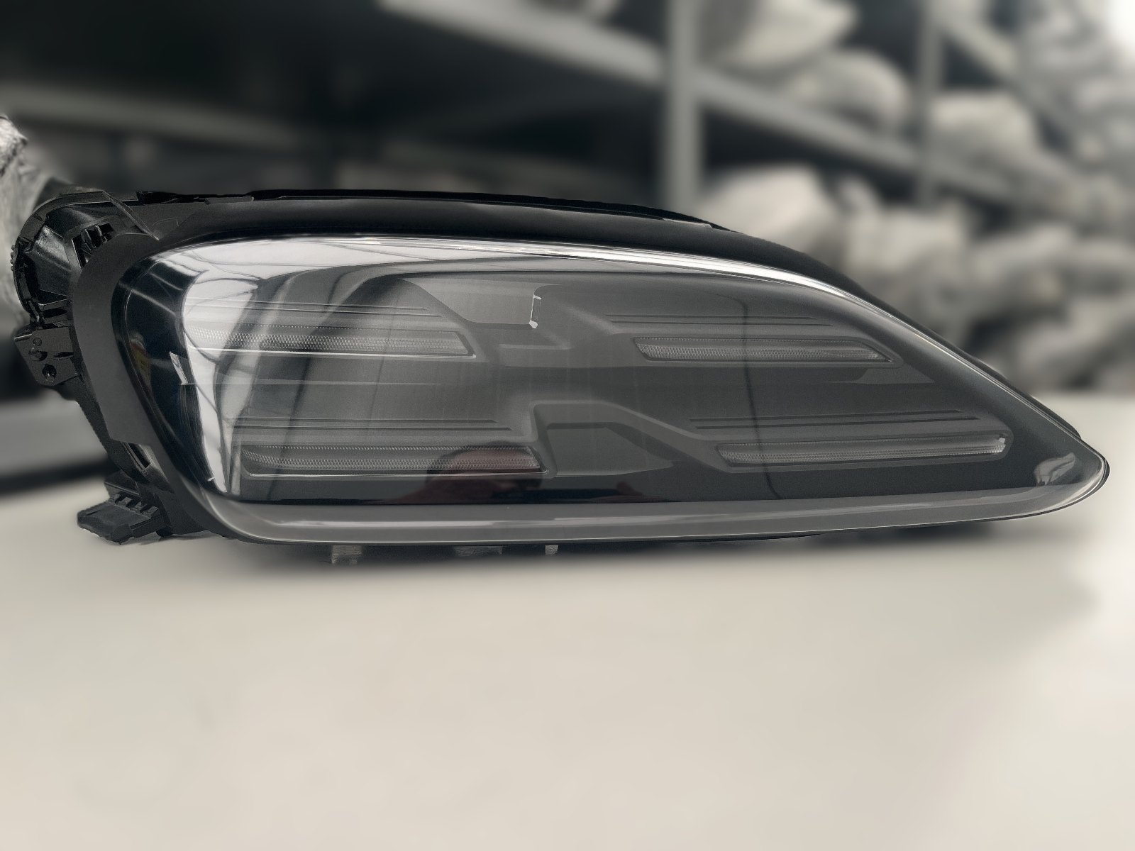 PORSCHE MACAN MATRIX SCHEINW RECHTS KPL 150600002935
