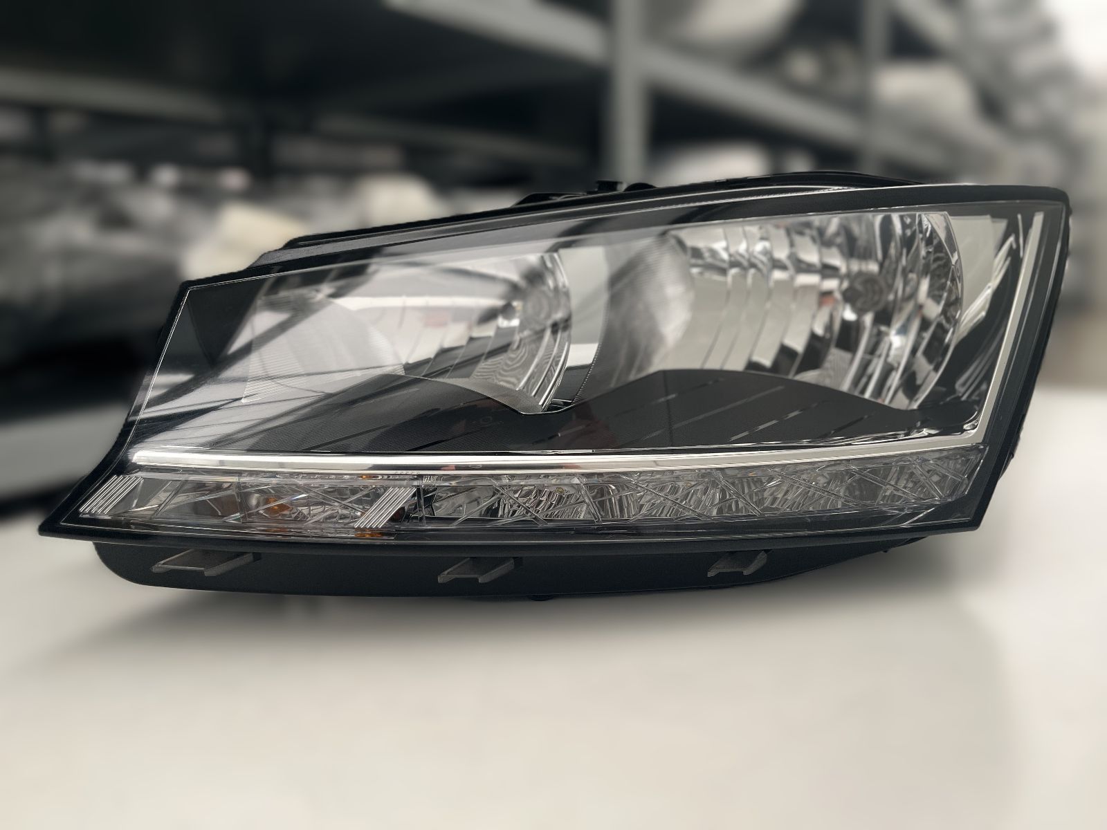 SKODA FABIA III 3 LIFT LED SCHEINWERFER LINKS 6V1941015D