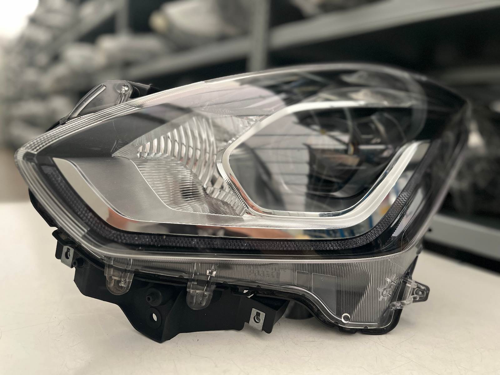 SUZUKI SWIFT MK8 VIII VOLL LED SCHEINWERFER LINKS