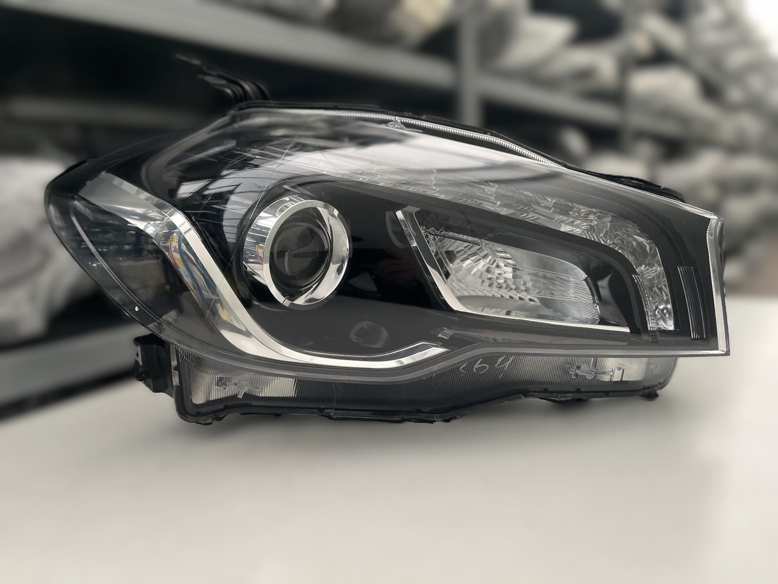 SUZUKI SX4 S-CROSS LIFT VOLL LED SCHEINWERFER RECHTS 100-18738
