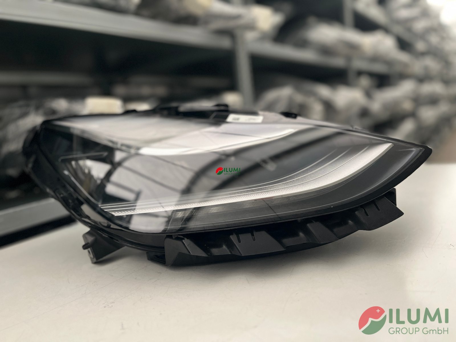 TESLA 3 III SCHEINWERFER RECHTS 1077376-00