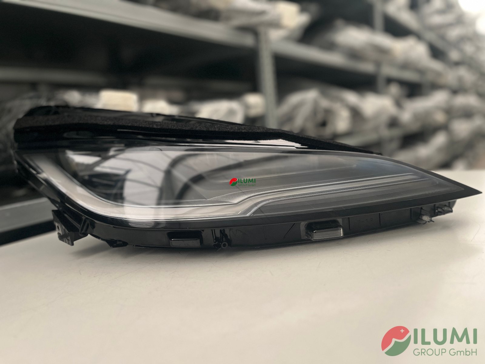 TESLA 3 LIFT HIGHLANDER VOLL LED RECHTS KPL 1760889-00