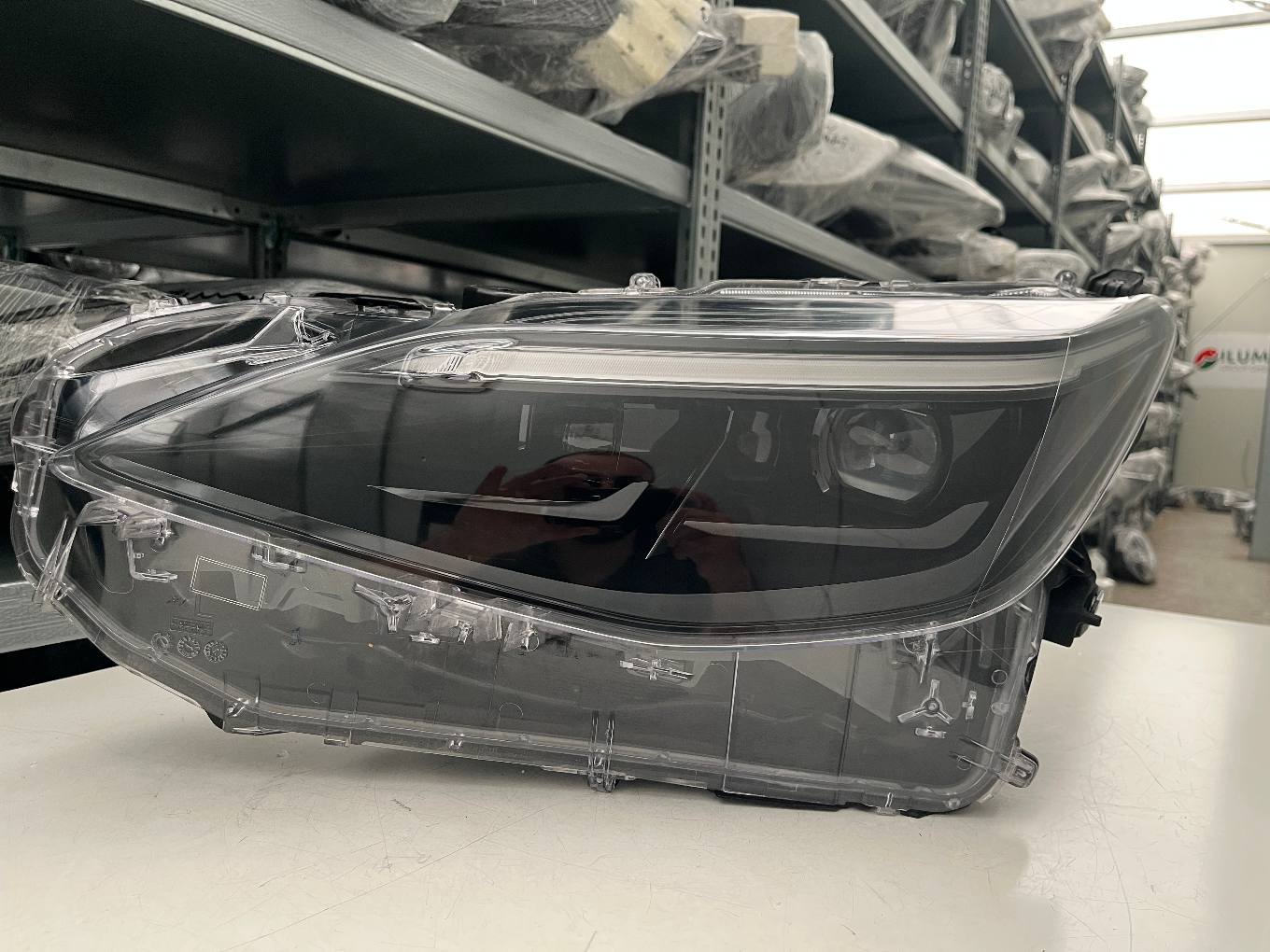 TOYOTA YARIS CROSS LED SCHEINWERFER LINKS G2EU