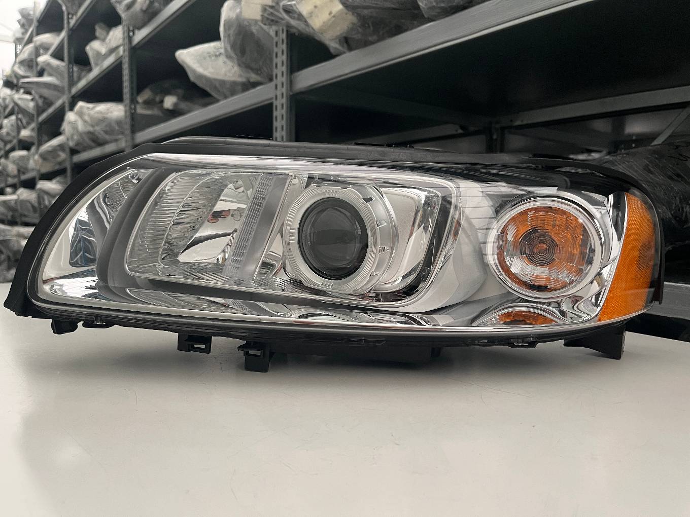 VOLVO XC70 V70 S60 Xe SCHEINW LINKS 31446856