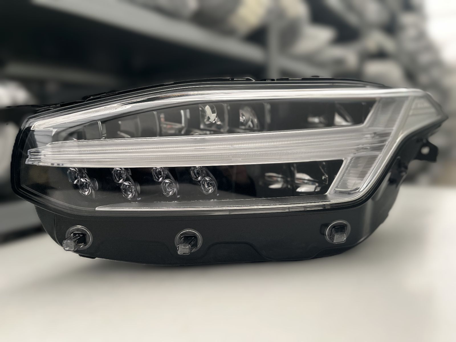 VOLVO XC90 2 VOLL LED SCHEINWERFER LINKS KPL 31353155