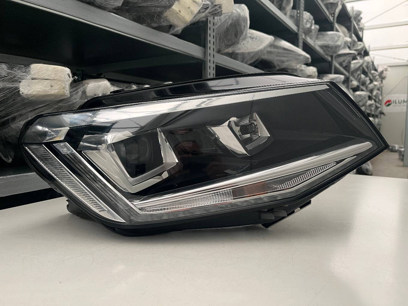 VW CADDY 2K1 LIFT XENON LED SCHEINW RECHTS KPL 2K1941032B