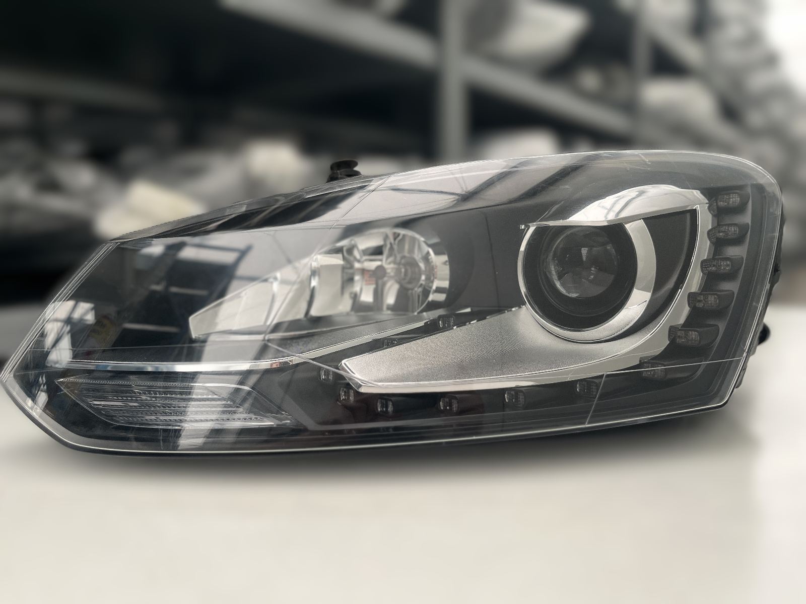 VW POLO XENON SCHEINWERFER LINKS KPL 6R1041039D