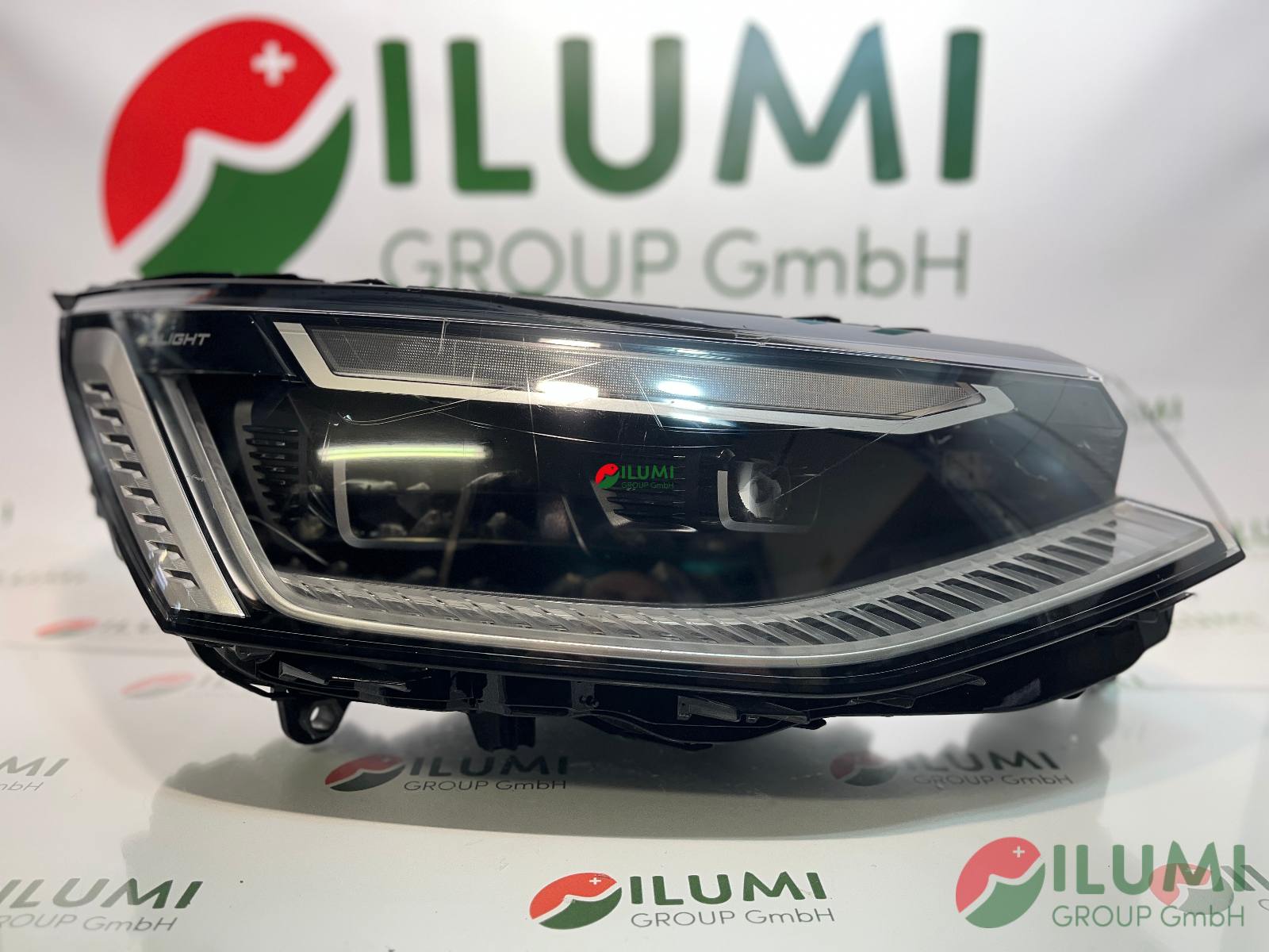 VW T7 MULTIVAN LIFT VOLL LED IQ.LIGHT SCHEINWERFER RECHTS