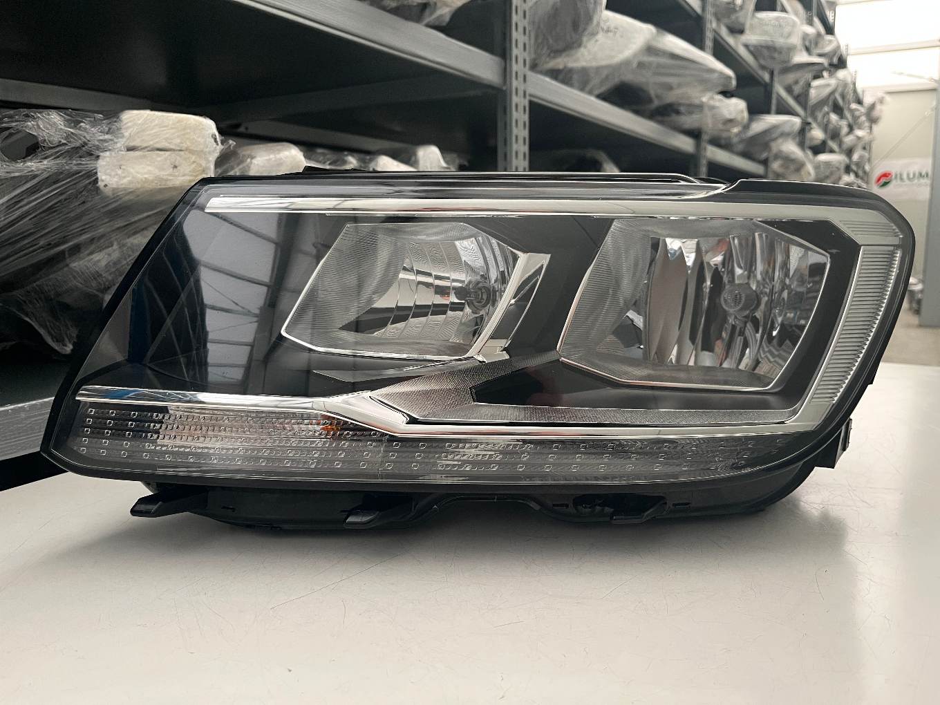 VW TIGUAN II HALOGEN SCHEINWERFER LINKS 5NB941005B
