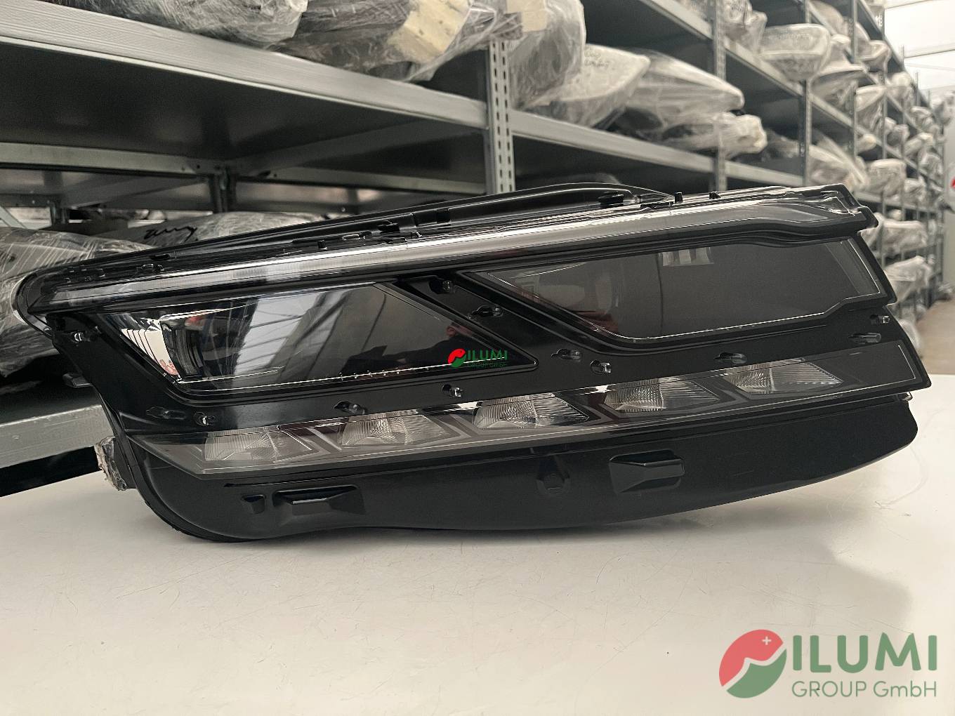 VW TOUAREG III 761 MATRIX BLACK SCHEINW RECHTS KPL 761941082A