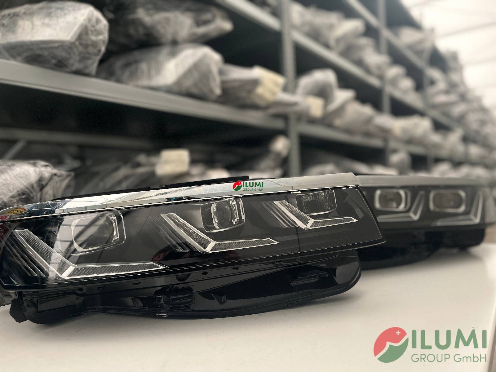 VW TOUAREG MATRIX SCHEINWERFER 761941081B_082B L+R KPL